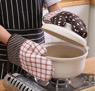 Thick Heat-Proof Oven Mitts – Lovely Steaming Box Design | Non-Slip & Durable