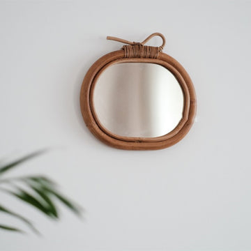 EleganceGlow™ Ladies Makeup Wall Mirror – Chic Decorative Vanity Mirror