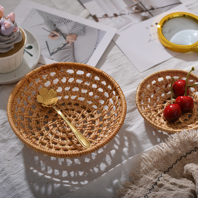 Elegant Fruit & Dried Fruit Cake Storage Basket – Perfect Photography & Display Prop