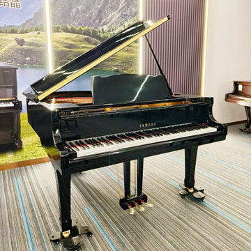 Yamahas G2  High-Performance Grand Piano with Classic Design for Stage and Studio with Rich Acoustic Tone 758968