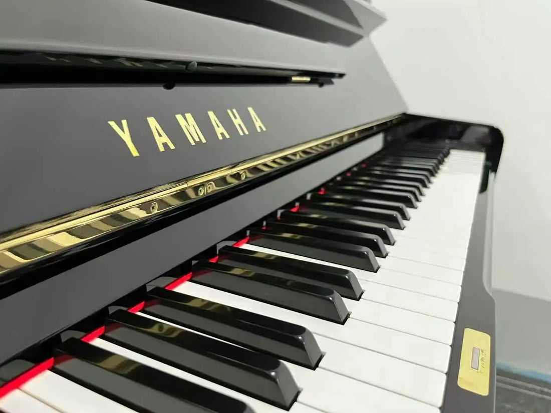 Premium  U2M Piano Upright Instrument With Rich Sound 88 Keys Affordable Price for Practice and Learning Purposes