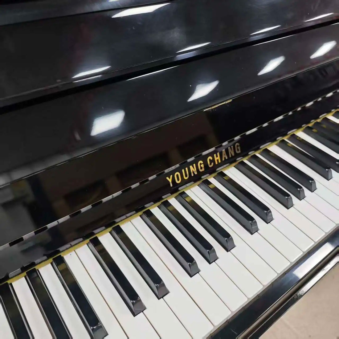 Second-hand Household Piano "E-120" with Soft and Rich Tone, Black Glossy Finish