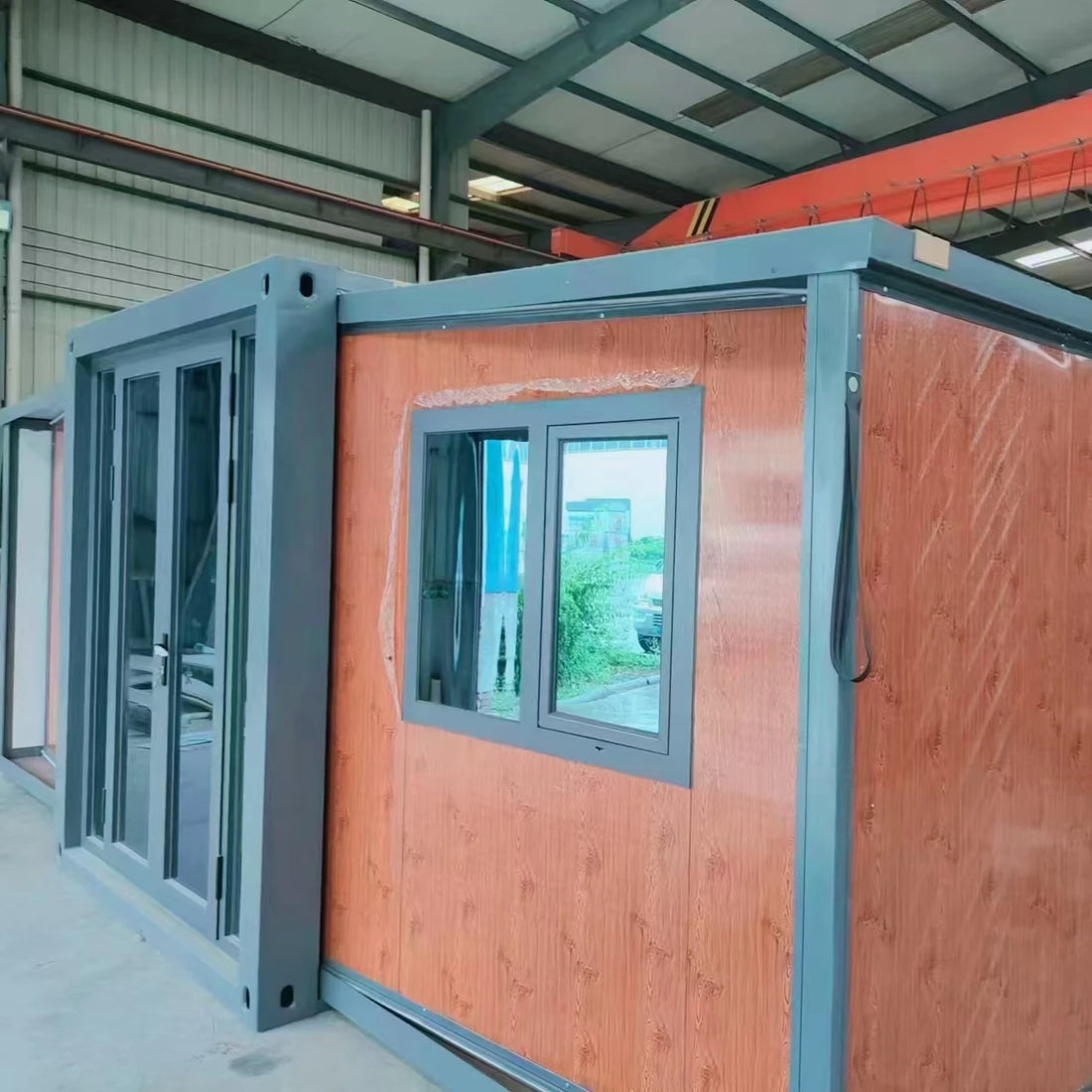China Wholesale Low Price OEM Unique Luxury Tiny Villa 20ft 40ft Boxable Expandable Sandwich Panel Eco-Friendly Container House