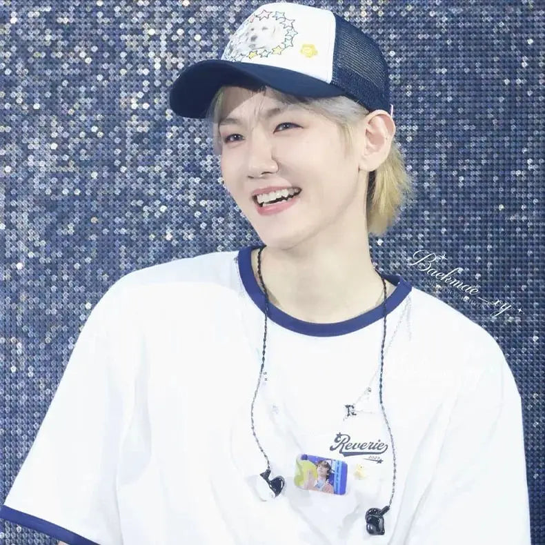 Kpop idol Byun Baekhyun Concert Reverie Round Neck Casual Unisex Loose short-sleeved t-shirt Gift  ﻿