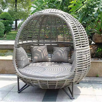 Hot Outdoor Custom Luxury Leisure Rattan Recliner Villa Garden Design Waterproof Outdoor Bird Nest Recliner