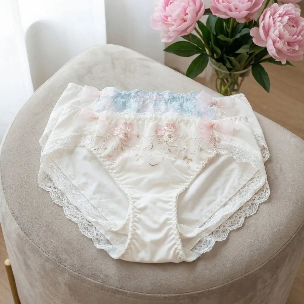 Female Lingerie Mid Waist Lace Floral Briefs Bow Cotton Crotch Lace Embroidered Panties Milk Silk Sweet Women Underwear Girl