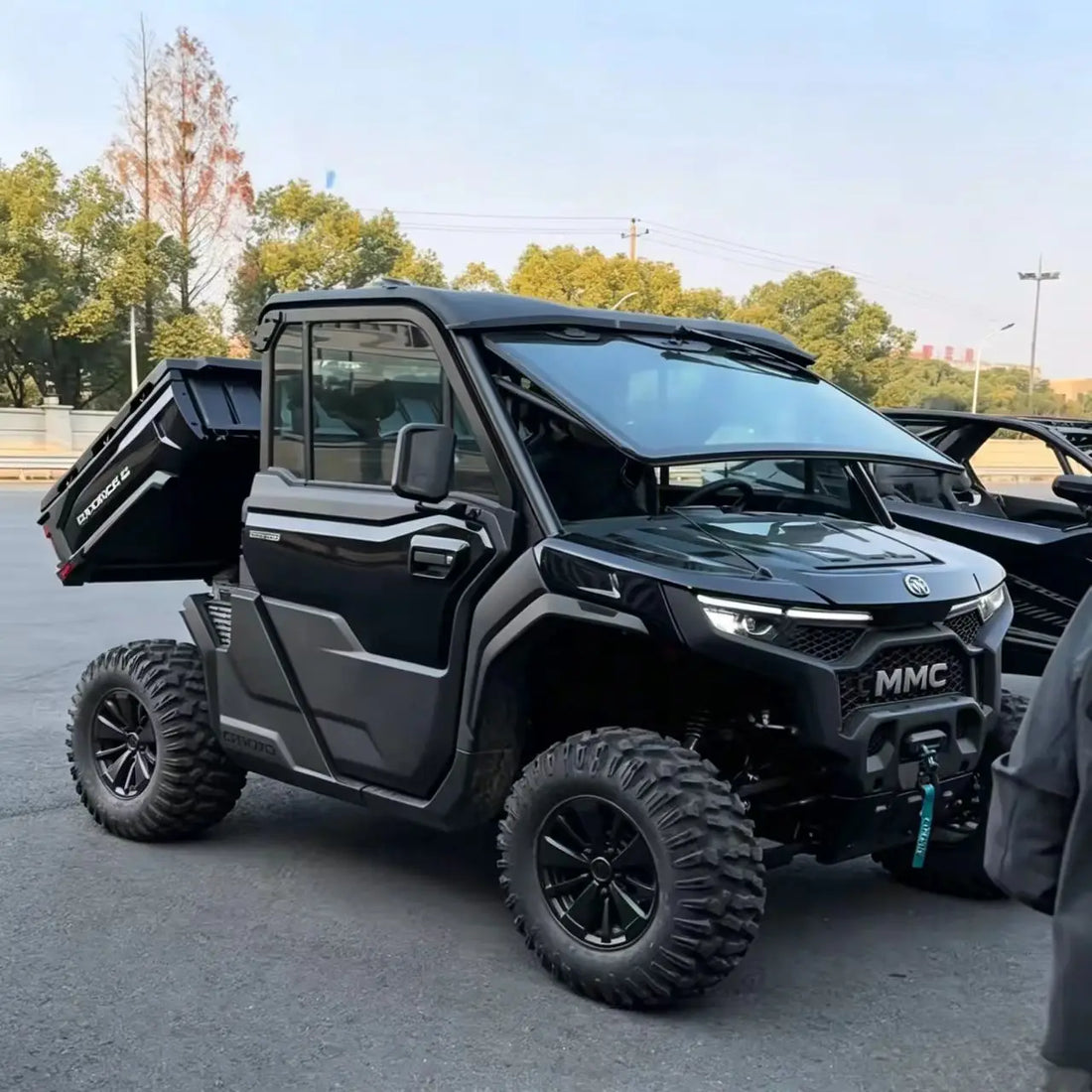 4x4 UTV Quadricycle 500cc 4 Seater 800cc 4-Wheel Utility Terrain Vehicle Buggy for Adults with Maximum Speed of 80km/h